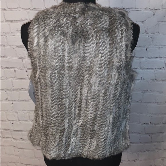 💕NWT 525 America Luxe fur vest💕 - Picture 7 of 7